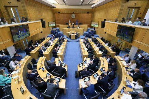 Η Ολομέλεια ανακοίνωσε και ενέκρινε τη σύνθεση των Κοινοβουλευτικών Επιτροπών (Ορθή Επανάληψη)