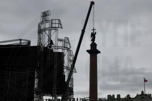 Η περιοχή της Αγίας Πετρούπολης επλήγη από επίθεση με ουκρανικά drones