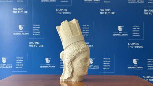 Replica of ancient statue arrives at the Municipality of Paralimni Deryneia