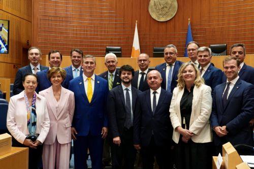 Σημαντική η διακοινοβουλευτική συνεργασία ΕΕ-ΗΠΑ, λέει ο Γ. Κάρουλλας