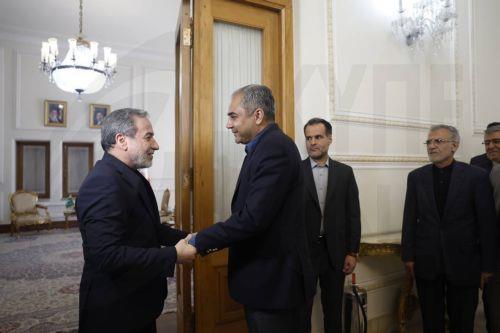 «Σημαντική πρόοδος» στις συνομιλίες με ΗΠΑ, λέει ο ΥΠΕΞ του Ιράν