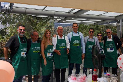 Εγκαινιάστηκε η νέα πλατεία και ο χώρος στάθμευσης στο Γούρρι με κόστος €1,8 εκατ.