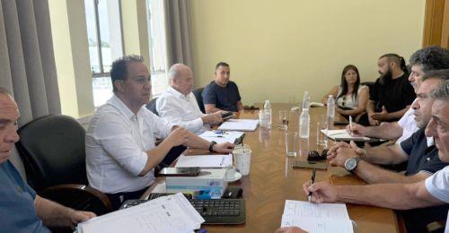Άμεσες λύσεις για λιμάνι ζητά ο Δημαρχεύων Πάφου που συναντήθηκε με ψαράδες