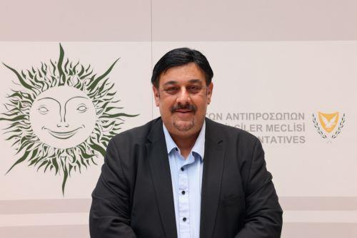Την απόφαση πιλοτικής εφαρμογής νέας κατεύθυνσης σε 6 λύκεια, χαιρετίζει ο Πρόεδρος της Επιτροπής Παιδείας Βουλής