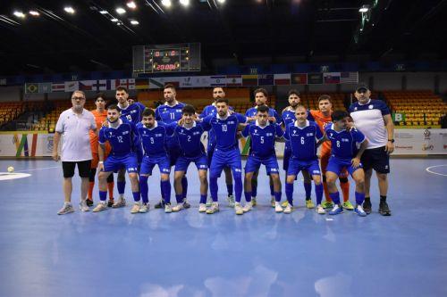 Αξιοπρεπής εμφάνιση στην πρεμιέρα και ήττα για την Εθνική Πανεπιστημιακή Ομάδα Φούτσαλ