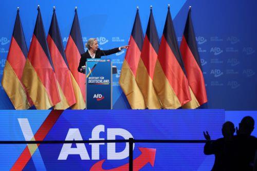 Σταθερά πρώτη δύναμη η AfD στη Γερμανία, οι μεταρρυθμίσεις δεν πείθουν την πλειοψηφία