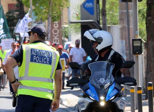 Δεν προβλέπεται η τιμητική προαγωγή παιδιών αγνοουμένων και πεσόντων στην Αστυνομία λέει ο Φυτιρής στη Βουλή