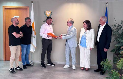 Υπογράφηκε η συμφωνία διαχείρισης και λειτουργίας του Πολιτιστικού Χωριού Λέμπας
