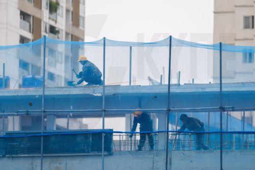 Πέντε νεκροί εξαιτίας πυρκαγιάς σε πολυκατοικία στo Aνόι