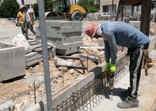 Υποχρεωτική διακοπή υπαίθριων βαριών και μέτριων εργασιών και την Πέμπτη