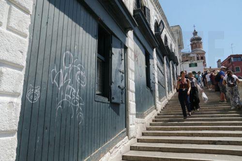 Μεγάλη επιχείρηση της ιταλικής αστυνομίας κατά των συμμοριών ανηλίκων