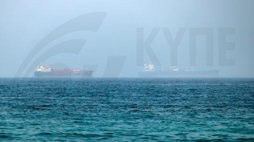 Ιράν: Οι ΗΠΑ έπληξαν το νησί Λαράκ στο Στενό του Ορμούζ