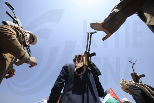 Διοικητές Φρουρών της Επανάστασης και εξαρτηματα πυραύλων έστειλε η Τεχεράνη στους Χούθι