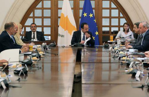 Στήριξη σε προσπάθειες ΠτΔ για επανέναρξη διαπραγματεύσεων εκφράζουν τα μέλη Εθνικού Συμβουλίου