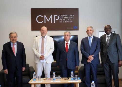 Εκτίμηση προς έργο της ΔΕΑ εξέφρασε ο ΓΓ ΟΗΕ επισκεπτόμενος το Ανθρωπολογικό Εργαστήρι