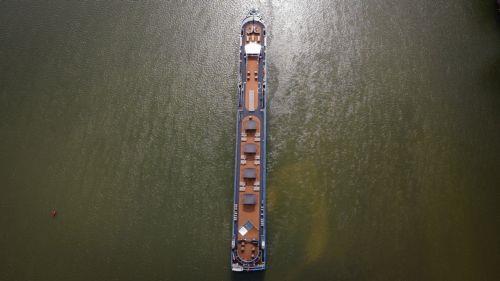Μείωση 3% στις εμπορευματικές μεταφορές μέσω εσωτερικών πλωτών οδών στην ΕΕ