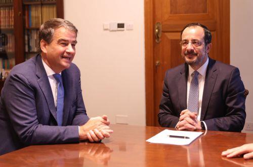 Η ΕΕ παραμένει πλήρως προσηλωμένη στη στήριξη διαδικασίας υπό αιγίδα ΟΗΕ στο Κυπριακό, λέει ο Φίτο
