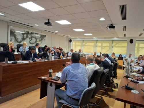 Ορατή η απώλεια 50% συμβατικής παραγωγής ως το 2030 λένε αρμόδιες υπηρεσίες στη Βουλή