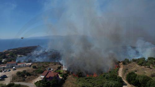 Συνεχίζεται η μάχη με τη φωτιά στην Κεφαλονιά