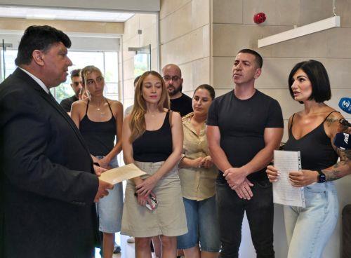 Εκδήλωση διαμαρτυρίας εργαζομένων στα υποστηρικτικά προγράμματα ΥΠΑΝ