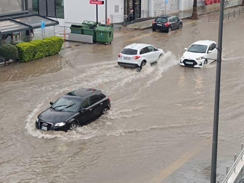Σε 35 περιστατικά ανταποκρίθηκε η Πυροσβεστική λόγω έντονης βροχόπτωσης τη Δευτέρα