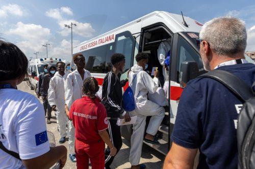 Στην Κροατία ο Επίτροπος Μπρούνερ για θέματα μετανάστευσης