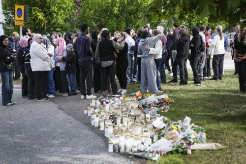 Προφυλακίστηκε ο 18χρονος ύποπτος της επίθεσης με σπαθί στη Σουηδία