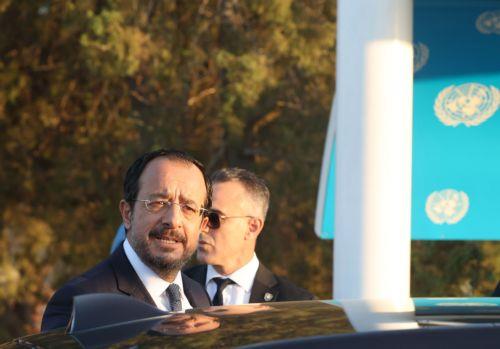 Cyprus leaders discuss convergences, methodology and CBMs in private meeting