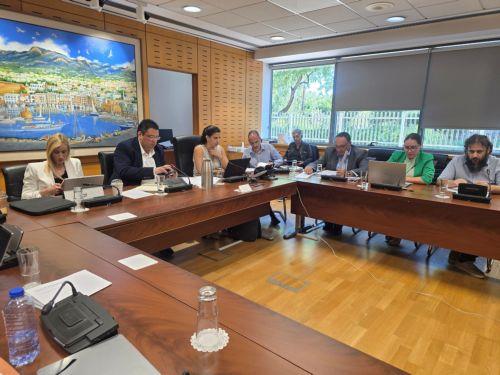 Αύξηση τιμής πετρελαίου κίνησης και βενζίνης το 2028 λόγω εναρμόνισης, αντισταθμιστικά μέτρα €174 εκ. λέχθηκε στην Επ. Ενέργειας