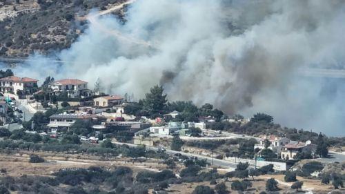 Συνδρομή Πυροσβεστικής για κατάσβεση πυρκαγιάς στο Λατσί