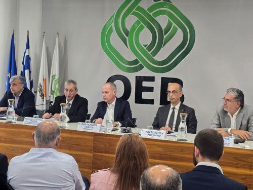 Πρώτιστος στόχος η αύξηση συντάξεων και η βιωσιμότητα ΤΚΑ-δημοσίων οικονομικών λέει ο Υπ.Εργασίας