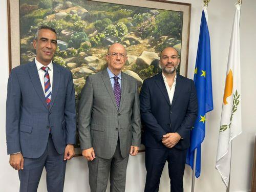 CYSEC new Chairman and Vice-Chairman sign contracts for their appointment