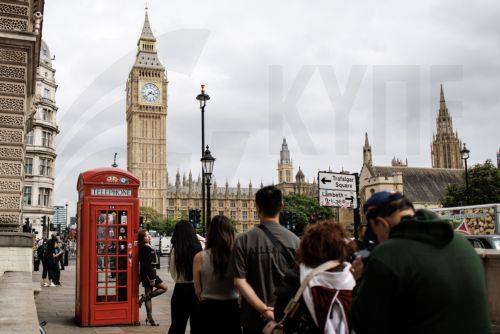 Με ταχύτερο ρυθμό από την αρχική εκτίμηση αναπτύχθηκε το β΄ τρίμηνο η βρετανική οικονομία