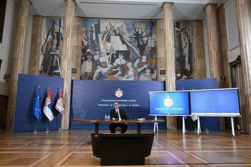 Ανέλαβε καθήκοντα Προέδρου της Σερβίας η Άνα Μπρνάμπιτς μετά την παραίτηση Βούτσιτς
