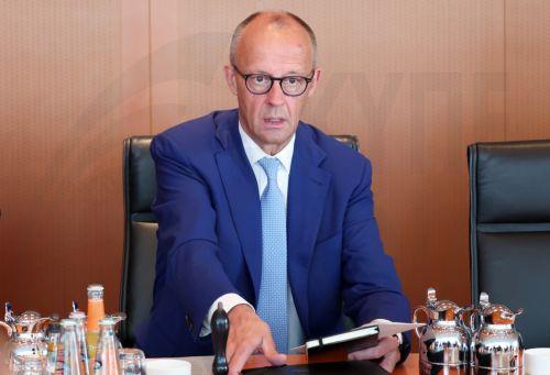 Ο Μερτς κάλεσε τη Ρωσία να «προσέλθει σε σοβαρές διαπραγματεύσεις» για το Ουκρανικό