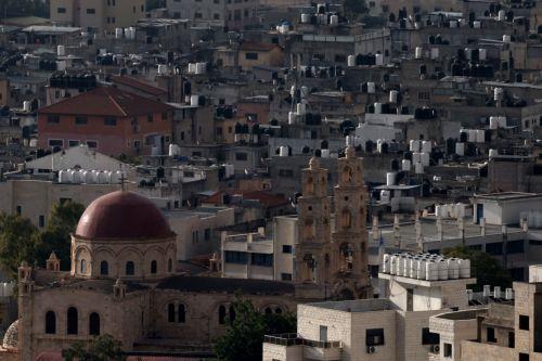 Αναβολή κοινοβουλευτικών εκλογών στη Δ. Όχθη τον Σεπτέμβριο του 2027 ανακοίνωσε ο Μ. Αμπάς