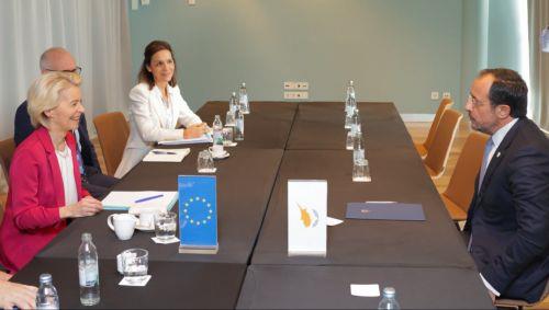 Για Κυπριακό και επόμενα βήματα για Σένγκεν συζήτησαν ΠτΔ και φον ντερ Λάιεν στο Σπλιτ