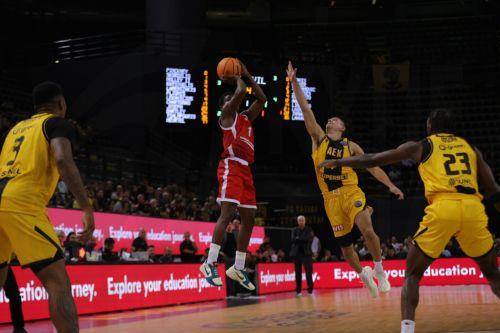 Βαριά ήττα της ΑΕΚ στο Basketball Champions League