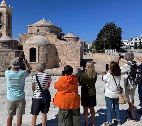 Με επιτυχία πραγματοποιήθηκε η πρώτη δωρεάν περιήγηση στο Κέντρο Ιεροκηπίας