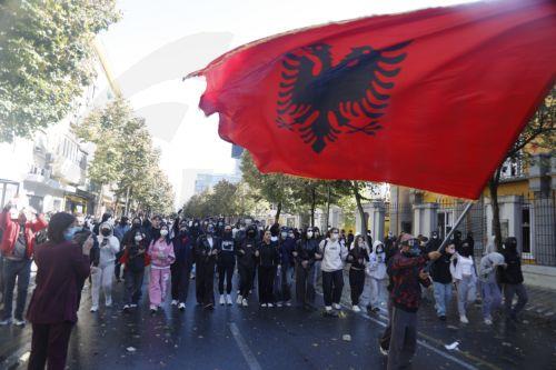 Συνεχίζονται οι διαδηλώσεις φοιτητών στα Τίρανα