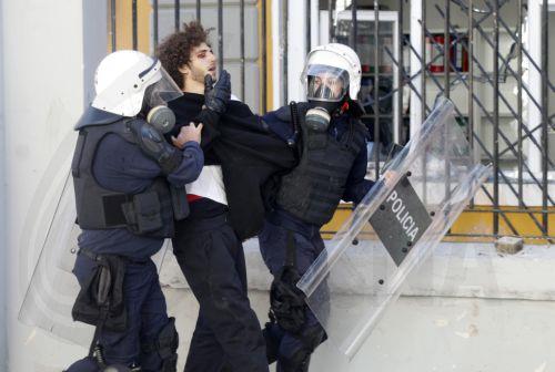 Σφοδρές συγκρούσεις στην Αλβανία ανάμεσα σε αστυνομία και διαδηλωτές