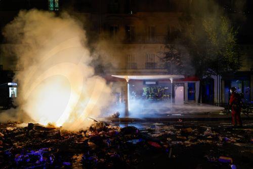 Σε έντονη εσωτερική πολιτική αντιπαράθεση η Γαλλία με αφορμή τα επεισόδια βίας