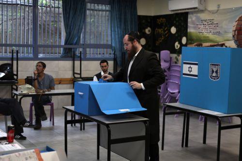 Με υψηλή συμμετοχή ολοκληρώνεται η ψηφοφορία στις βουλευτικές εκλογές του Ισραήλ