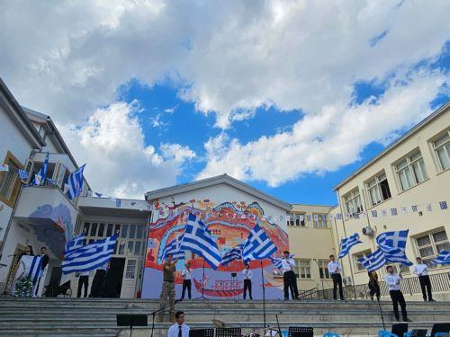 Η Παιδεία να κοιτάζει ταυτόχρονα την ιστορία και το μέλλον, λέει η Υπ. Παιδείας