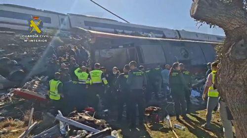 Στους 64 οι νεκροί από τη σύγκρουση τρένων στην Ισπανία, σύμφωνα με τις αρχές