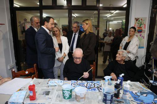 Εθνική Στρατηγική για Ενεργό Γήρανση με επίκεντρο την αξιοπρέπεια και την αυτονομία, λέει ο ΠτΔ
