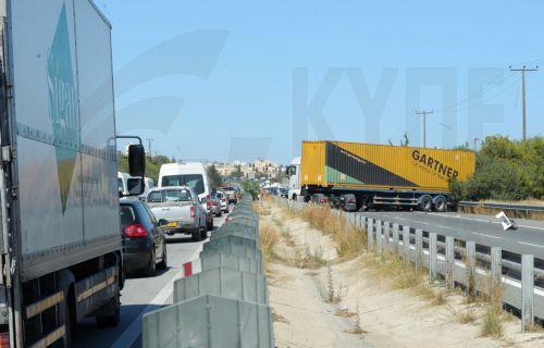 Ψηφίστηκε πρόταση νόμου για μετακίνηση οχήματος σε περίπτωση σύγκρουσης υπό προϋποθέσεις