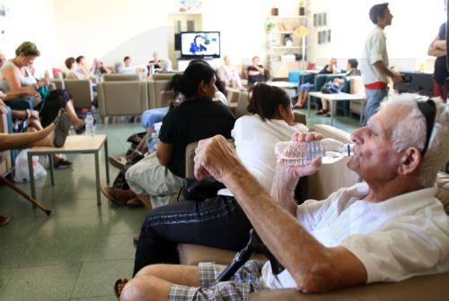 Eπισκέψεις Υφυπουργού Κοινωνικής Πρόνοιας σε στέγες ηλικιωμένων
