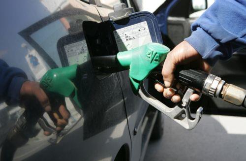 Αυξήθηκαν κατά 9% οι πωλήσεις πετρελαιοειδών τον Απρίλιο