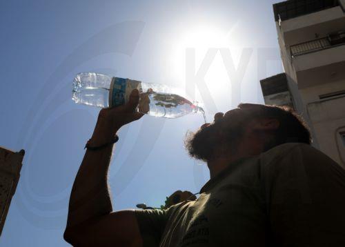 Στην τελική ευθεία το νομοσχέδιο για πλαφόν πώλησης εμφιαλωμένου νερού